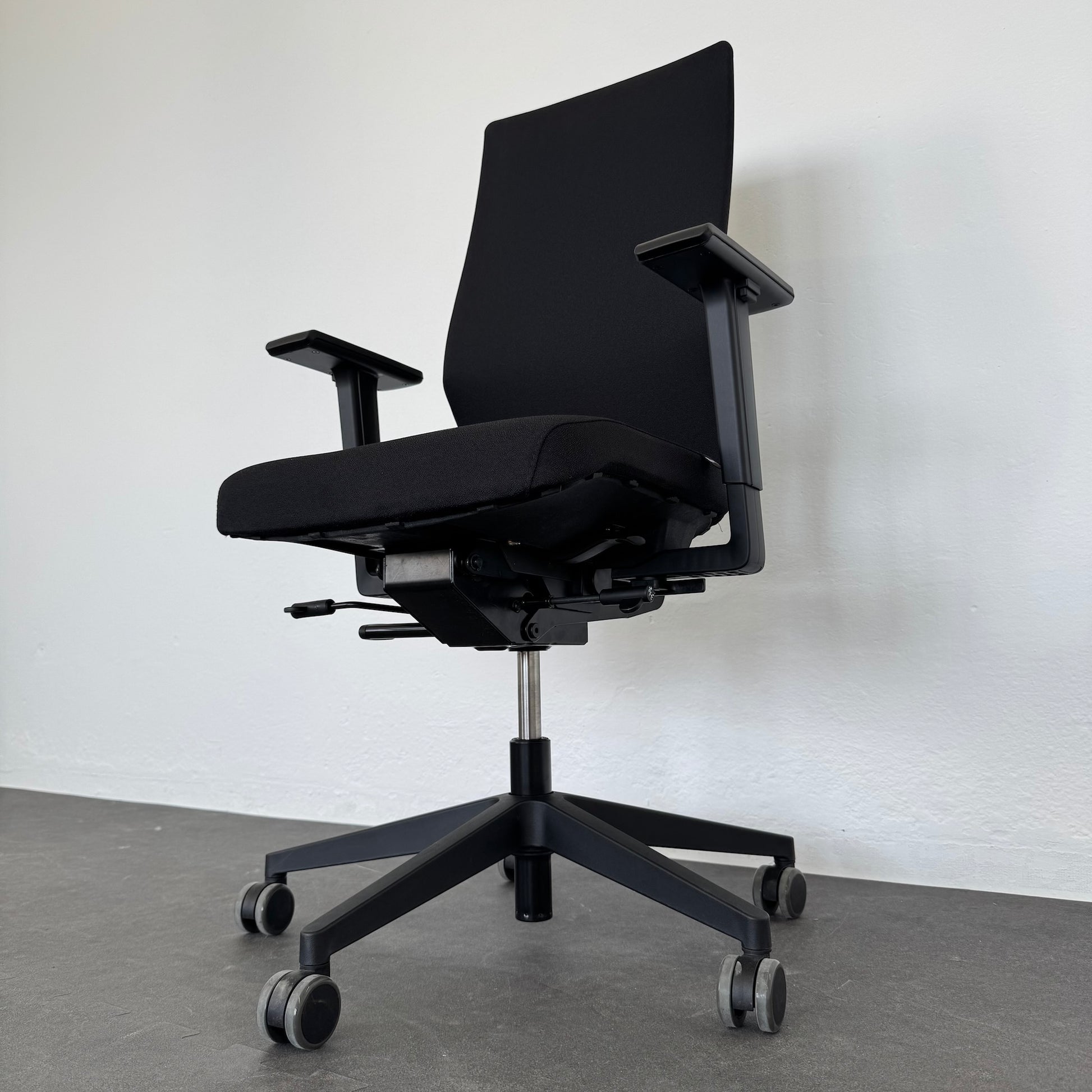 König + Neurath Jet 2 SP Bürodrehstuhl Ansicht Mechanik