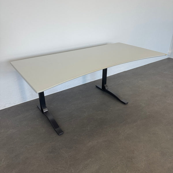 Elan Euroffice Schreibtisch Cosinus 1800 mm breit - Joch 1150mm - Lichtgrau