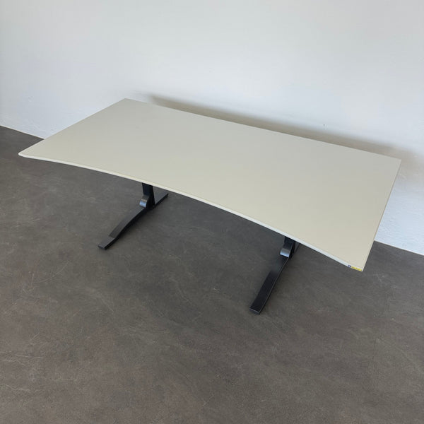 Elan Euroffice Schreibtisch Cosinus 1800 mm breit - Joch 1150mm - Lichtgrau