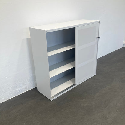 Lista Office LO One Schiebetür-Aktenschrank mit 4 Fachböden