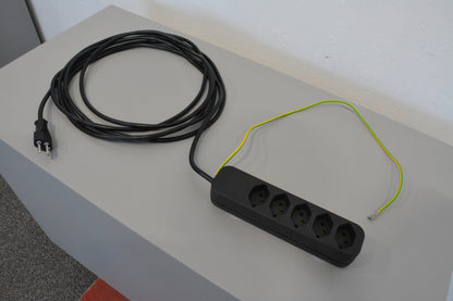 Max Hauri Mehrfachsteckdose mit 5 Meter Kabellänge - 6008114