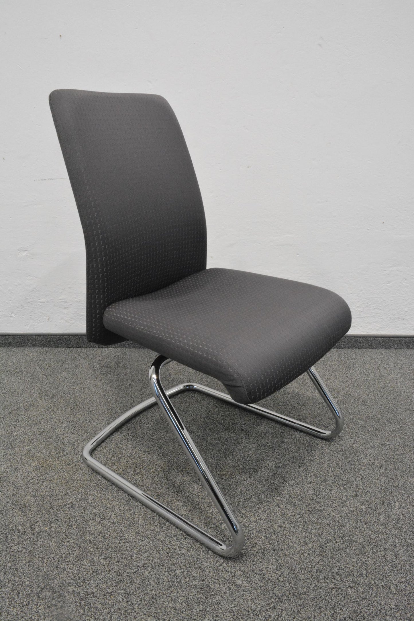 Girsberger Pronto Freischwinger ohne Armlehnen