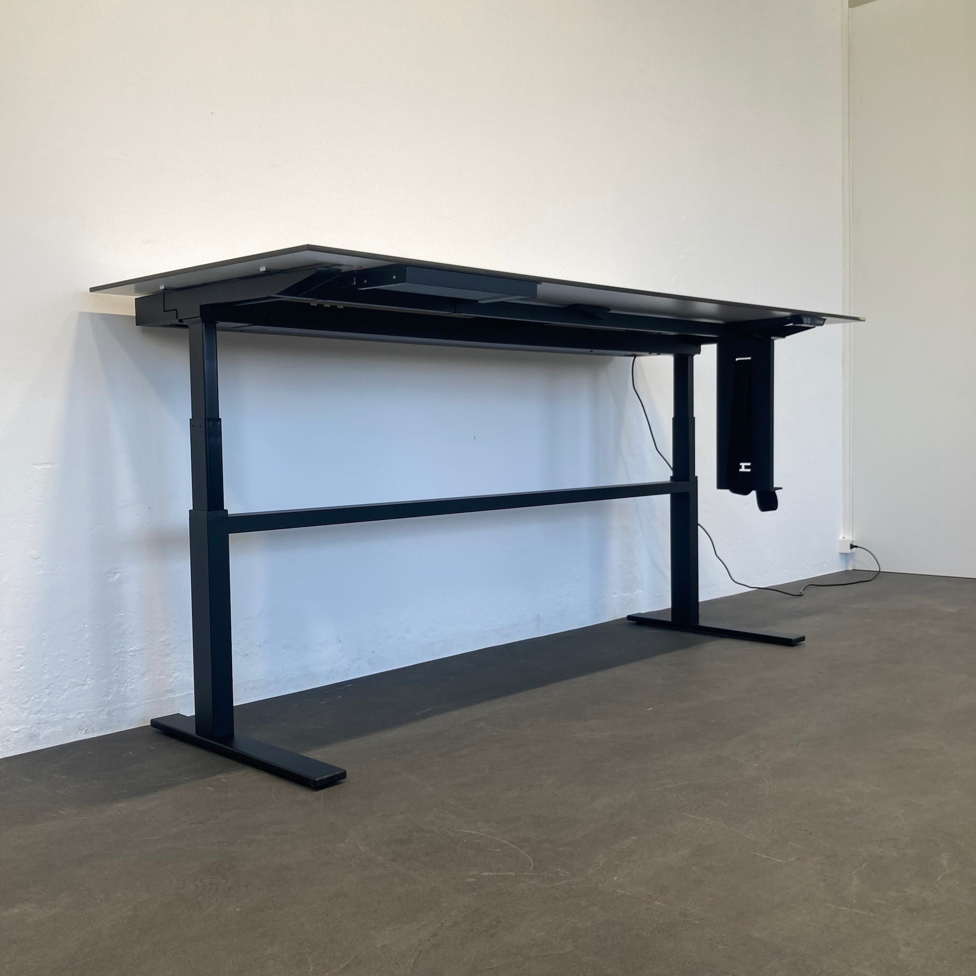 Lista Office LO Choice Sitz-Steh Schreibtisch seitliche Ansicht von unten - 6012868