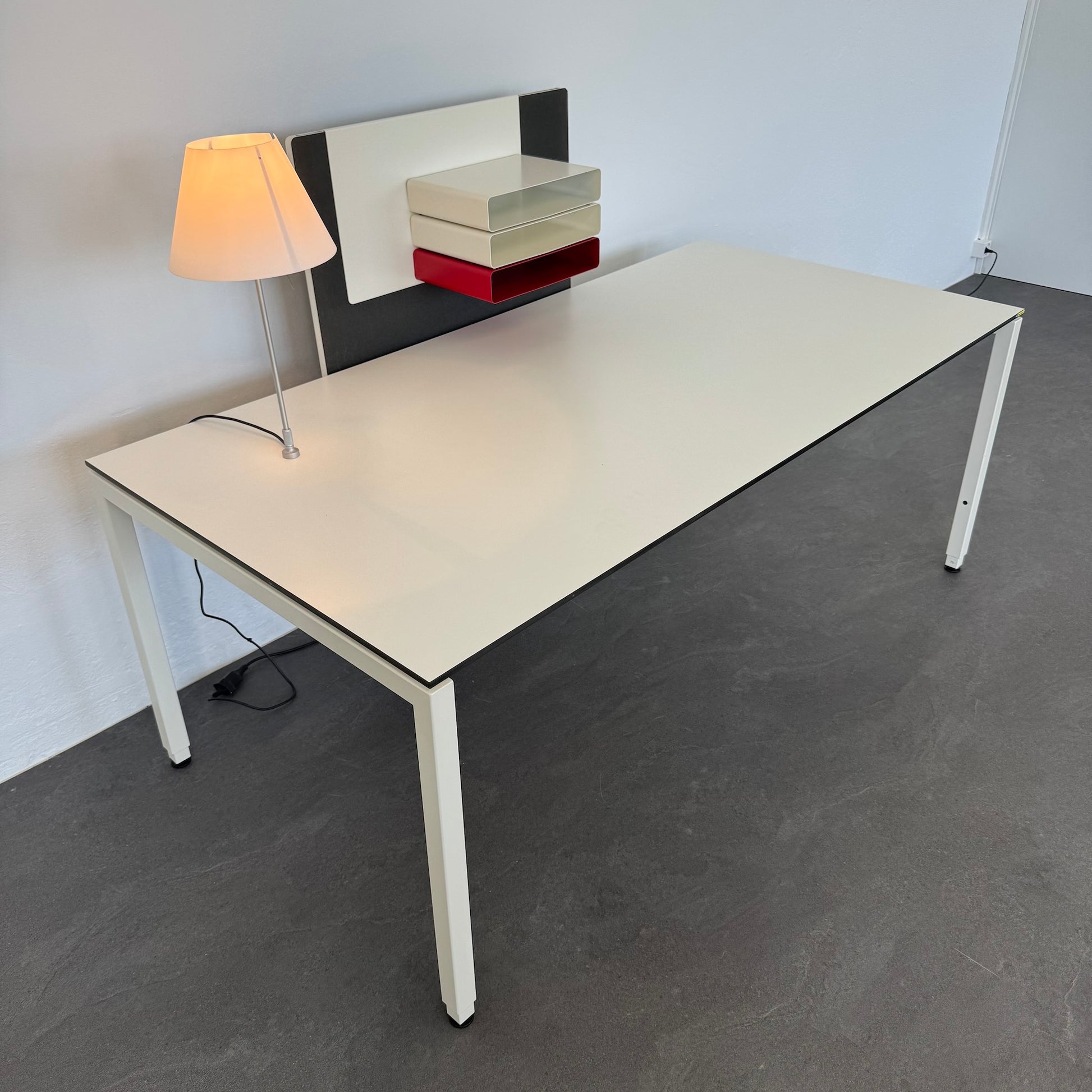 Lista Office Motion Schreibtisch 1800x900mm