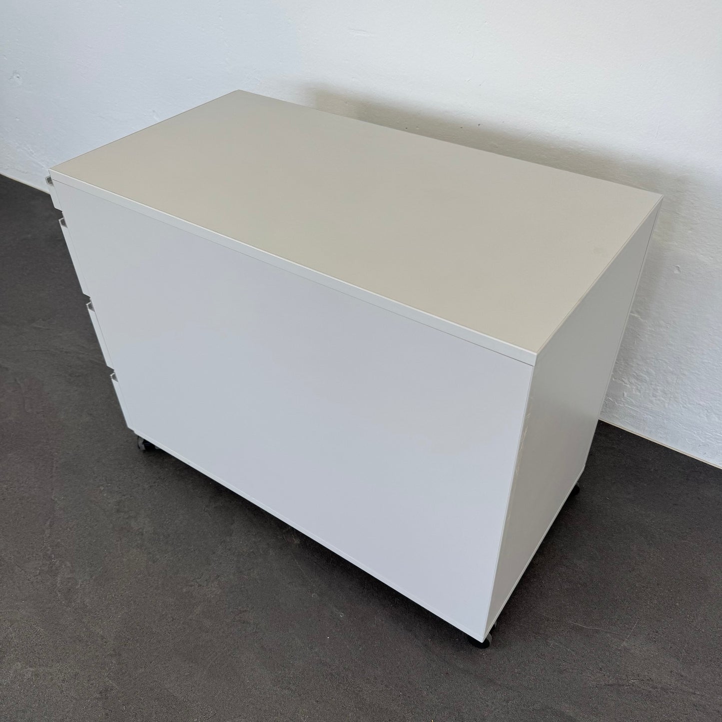 Denz D3 Roll-Korpus seitliche Ansicht