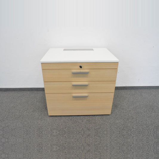 Echo Classic Sideboard aus Spanplatte in Eichendekor