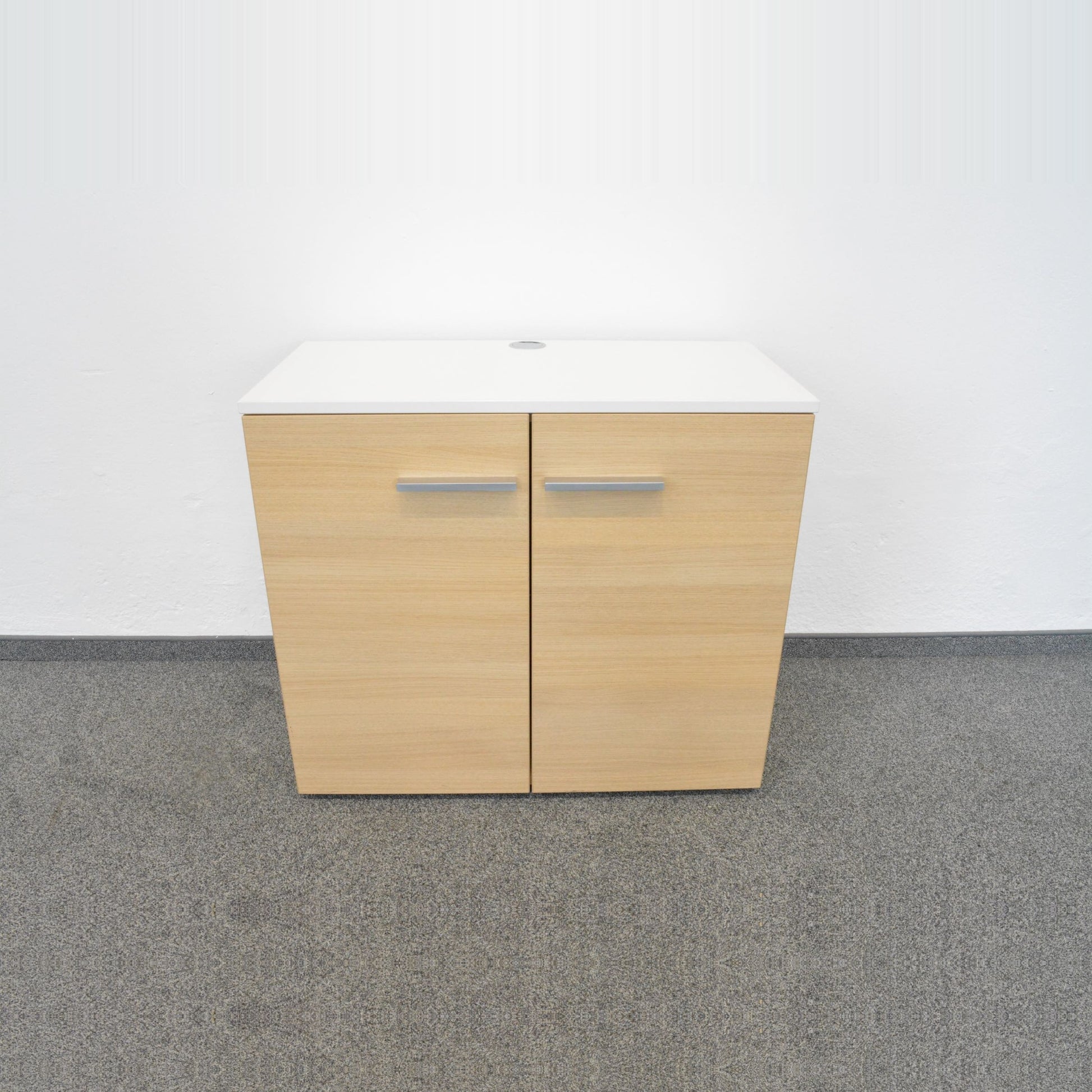 Echo Flügeltür-Aktenschrank aus Spanplatte in Eichendekor