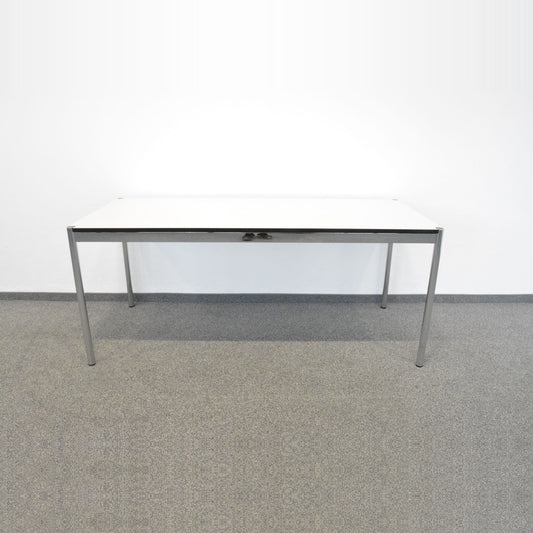 USM Haller Classic Schreibtisch 1750 x 750 mm