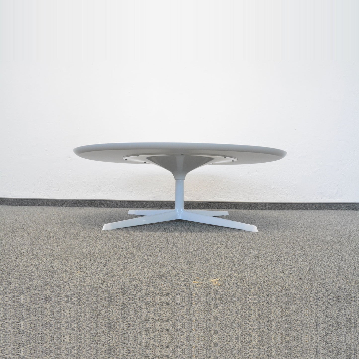 Arper Eolo Loungetable