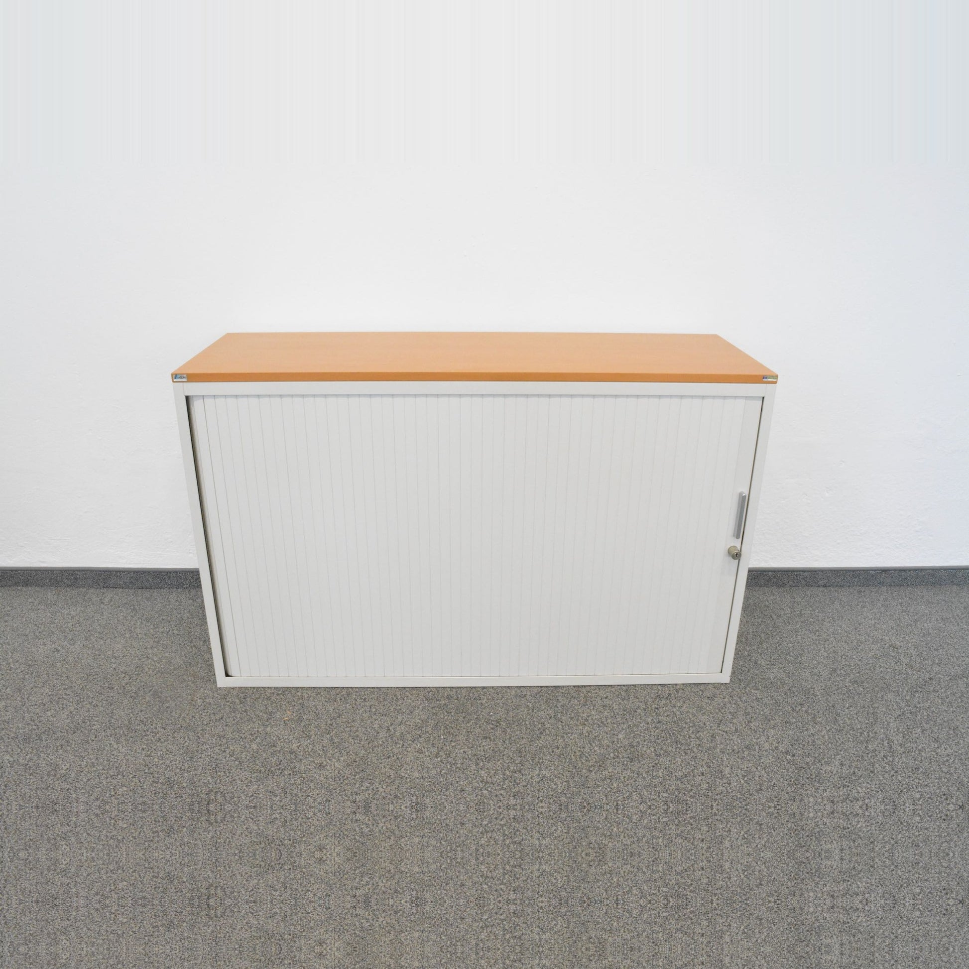 Lista Office Storage Lateralschrank Metall Weiss mit Holzdeckblatt