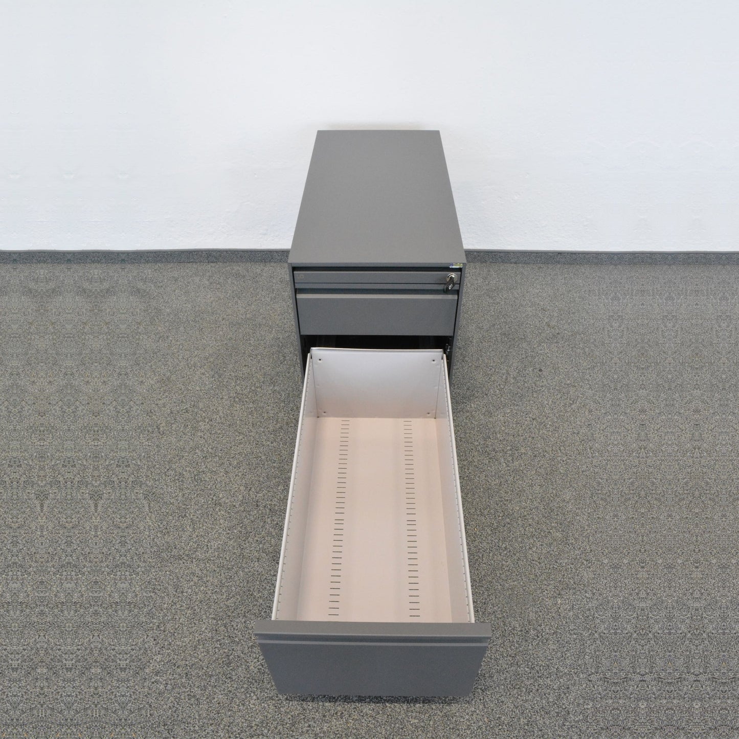 Lista Office Serie L Roll-Korpus