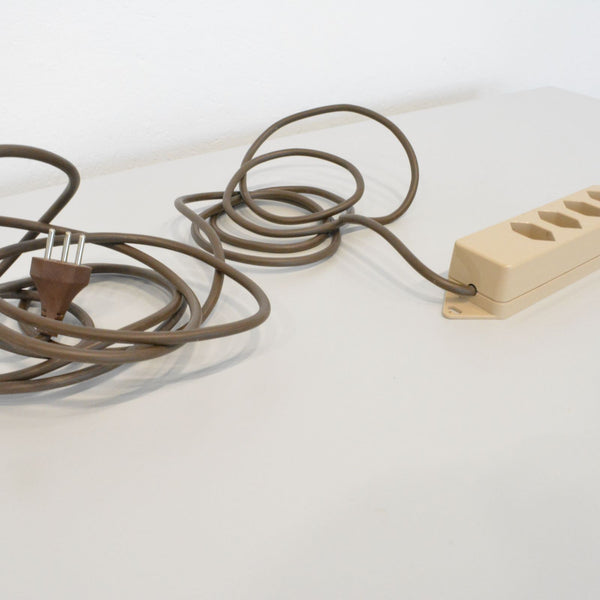 Max Hauri Basic Mehrfachstecker Beige - 4 Anschlüsse