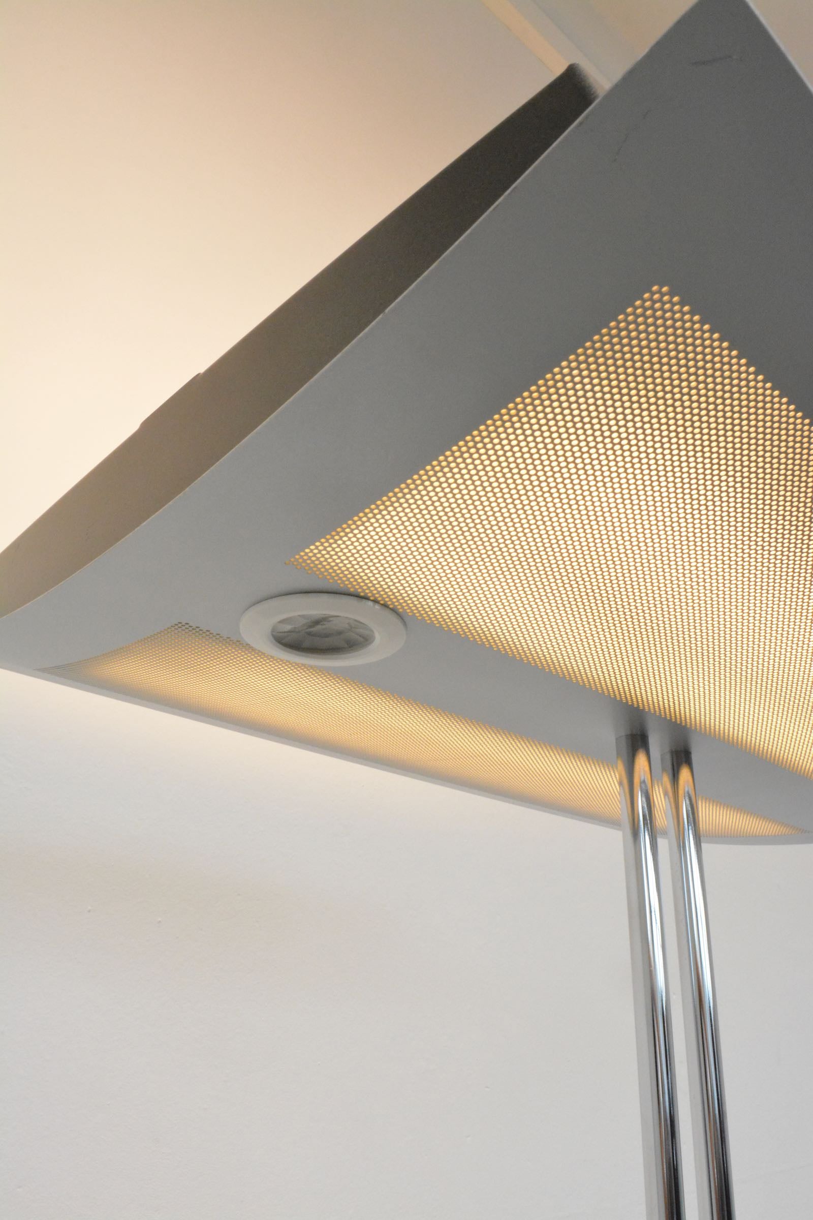 Regent Pro Light Indirekt-/Direktleuchte Detailfoto