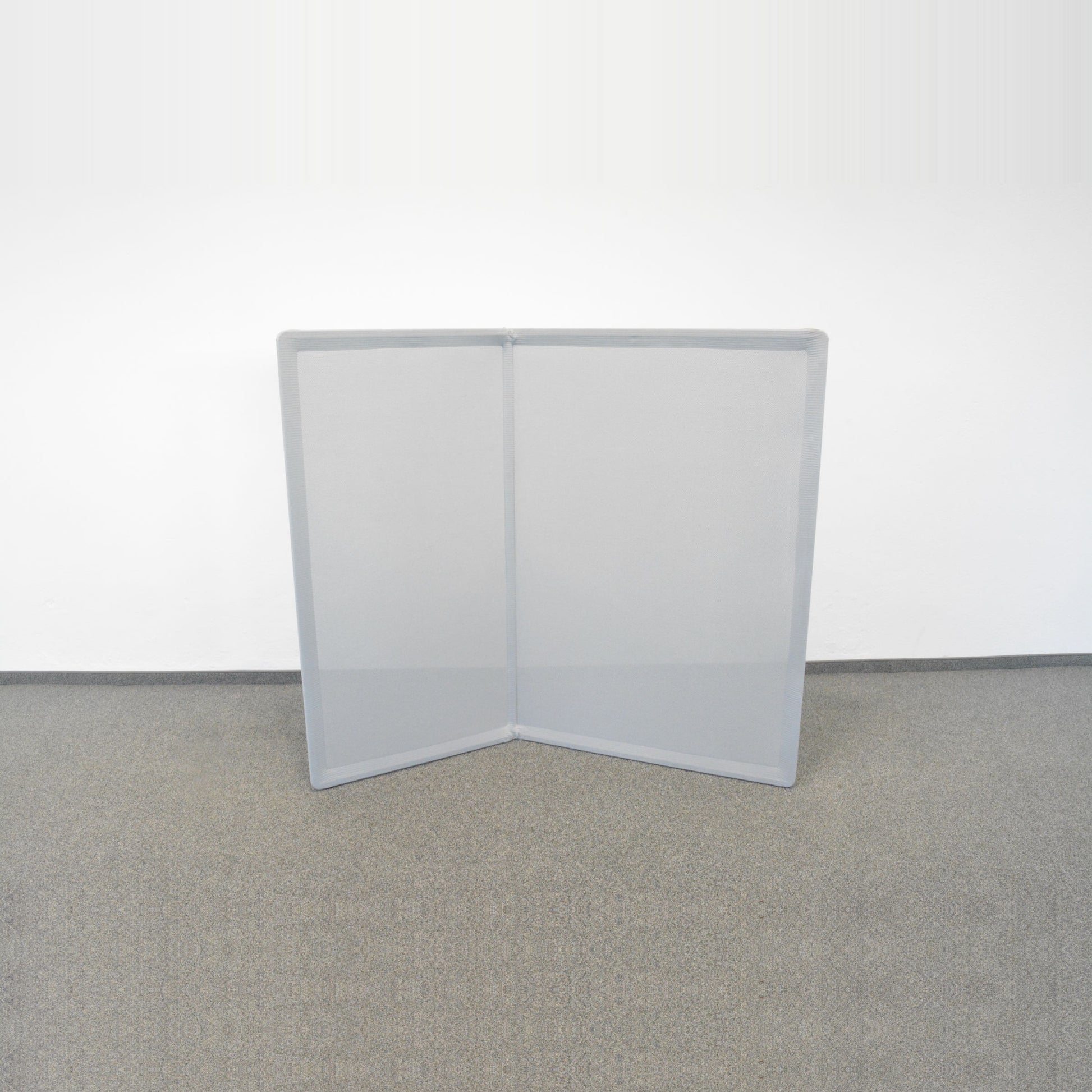 Steelcase B-Free Trennwand in Hellgrau einklappbar