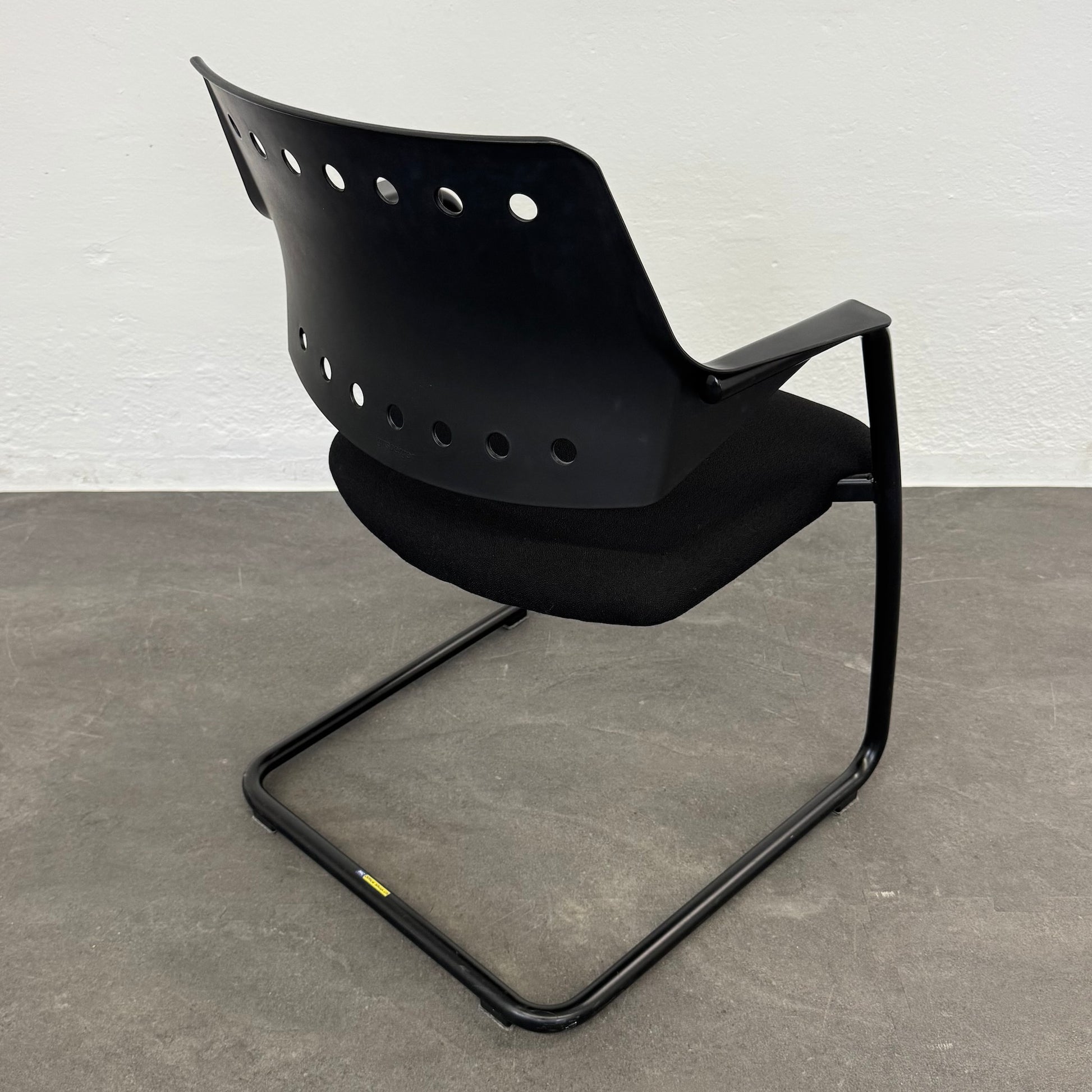 Girsberger 3300 Freischwinger mit Rückenschale Kunstoff Schwarz - 6033087