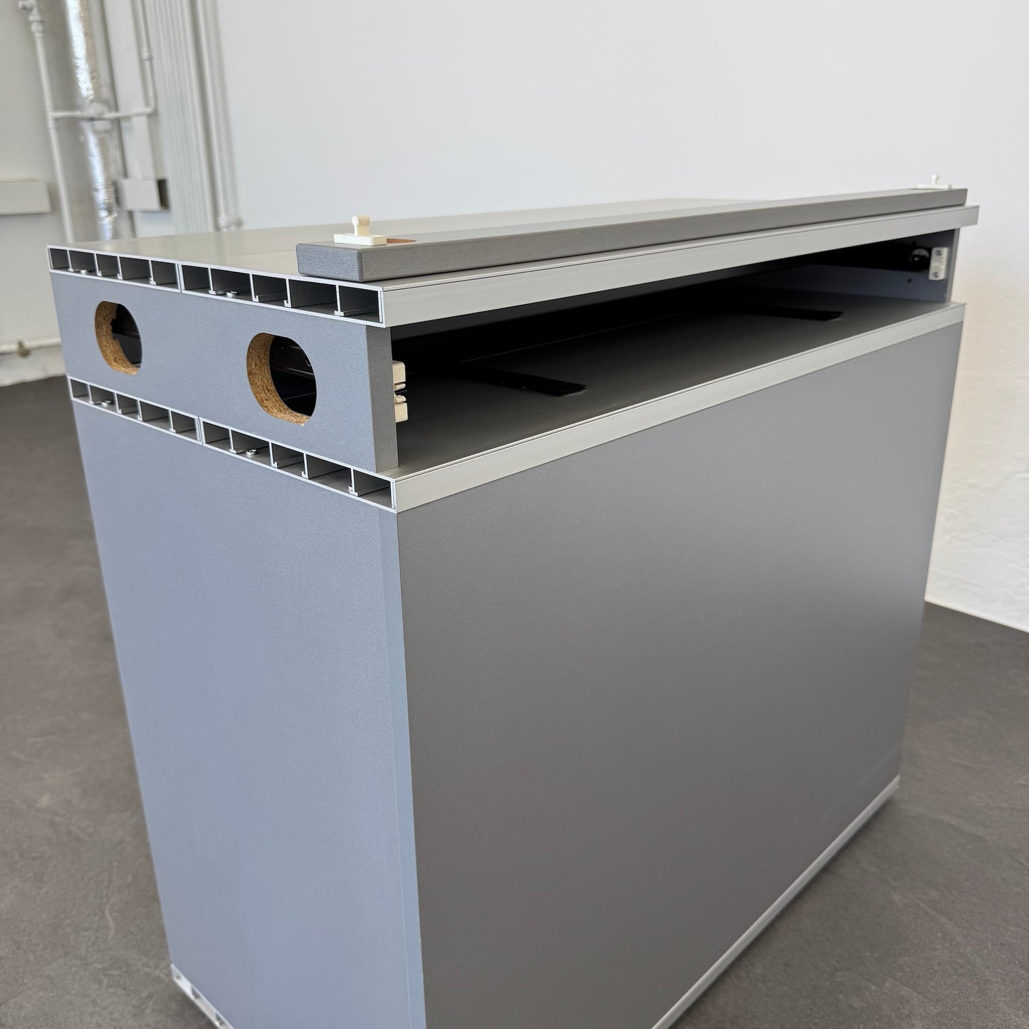 Denz D3 Sideboard Materialschale hinten offen