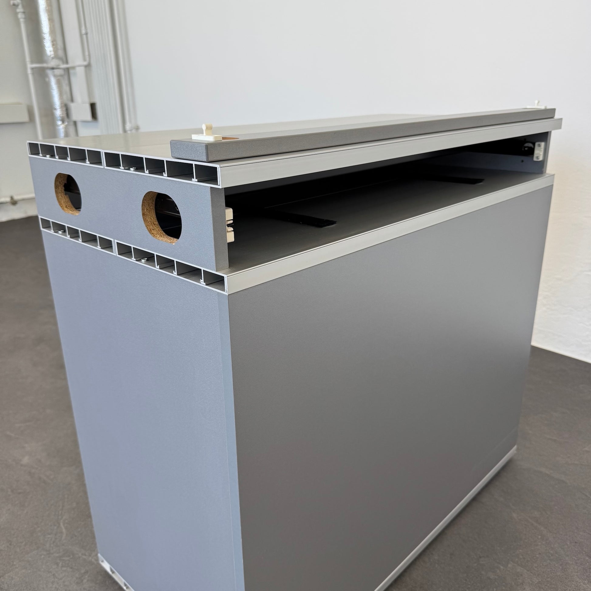 Denz D3 Sideboard Materialschale hinten offen