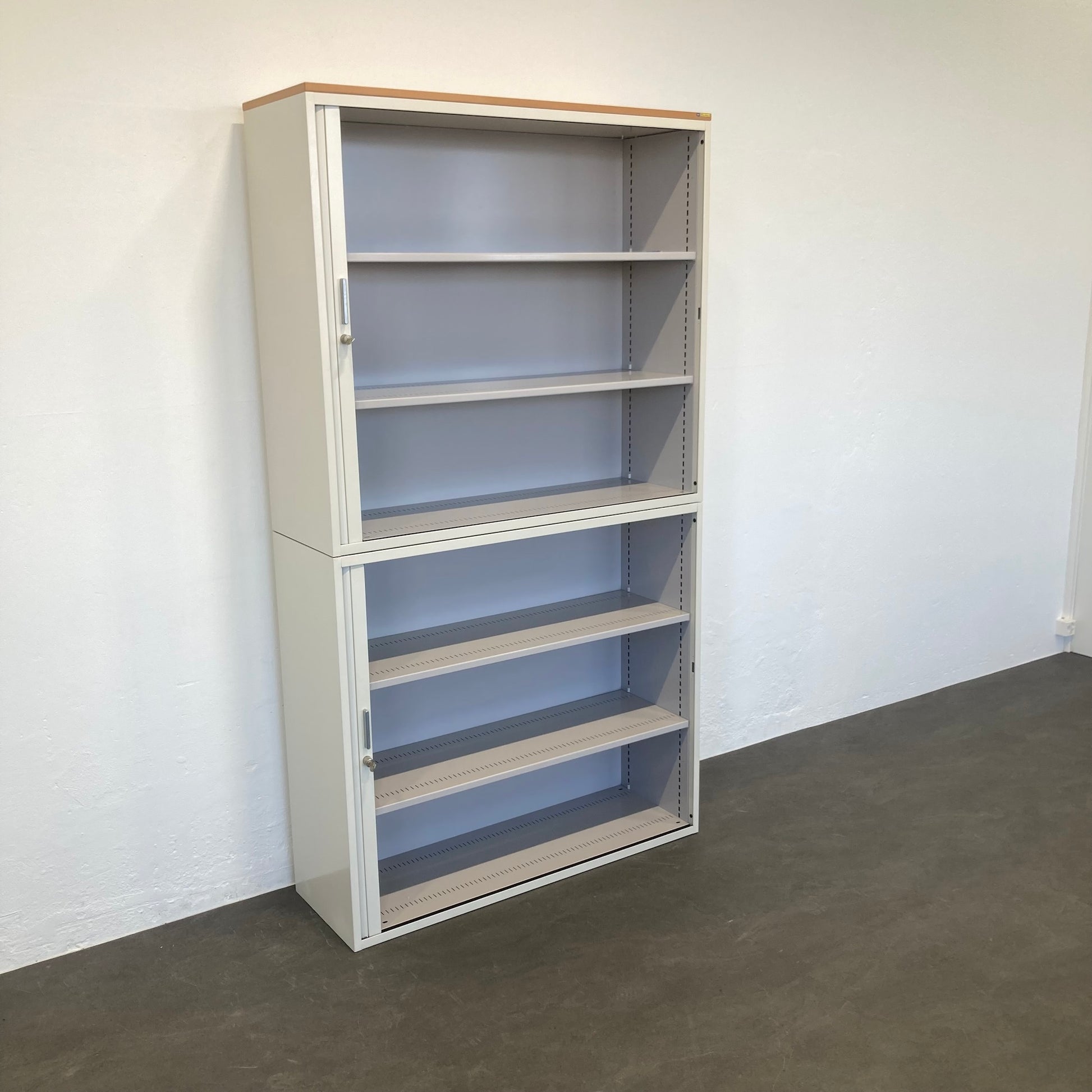 Lista Office LO Lateralschrank mit 4 Fachböden - 6033495