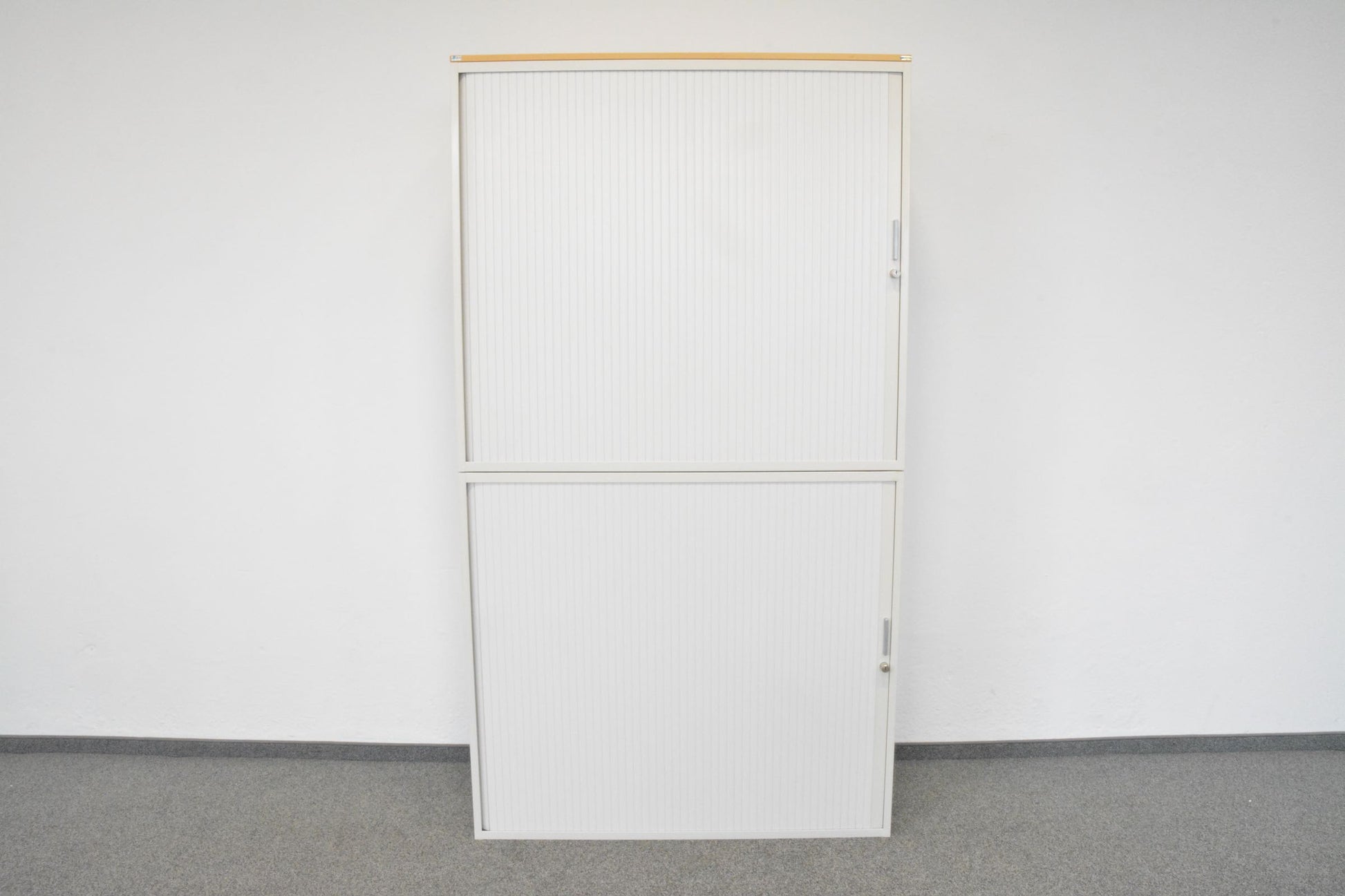 Lista Office Storage Lateralschrank Metall Weiss mit Holzdeckblatt
