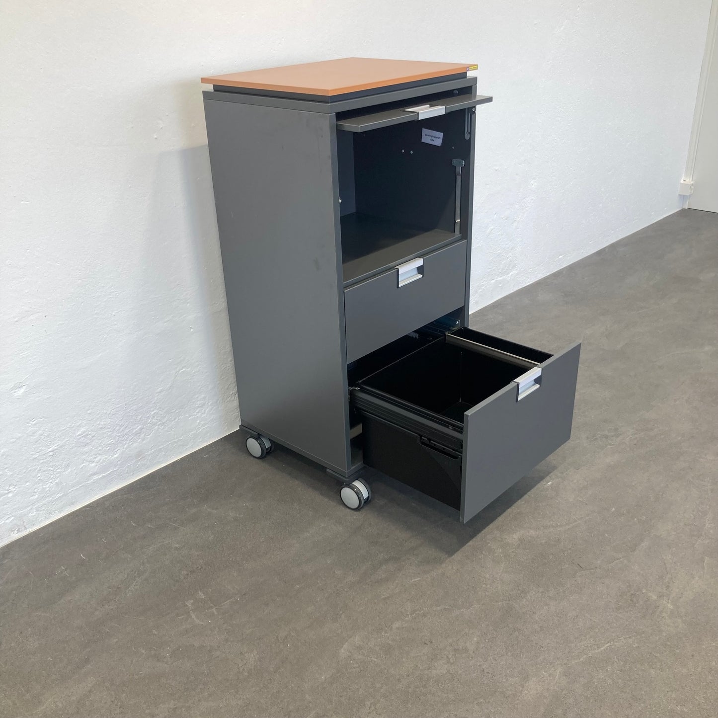 Steelcase Moby Roll-Caddy mit Schublade A5 offen - 6033591