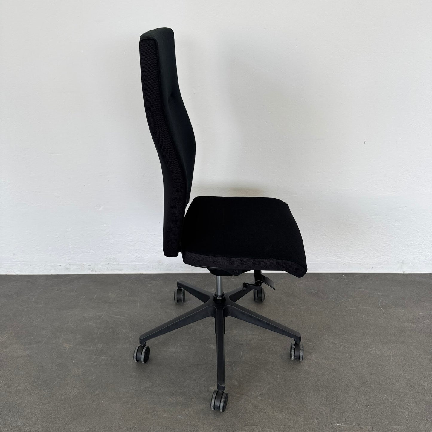 Züco Cubo Bürodrehstuhl mit Fusskreu Schwarz - 6033776