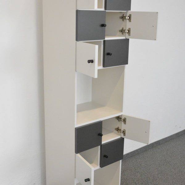 Haworth Be_Hold Design Locker mit 12 Fächern