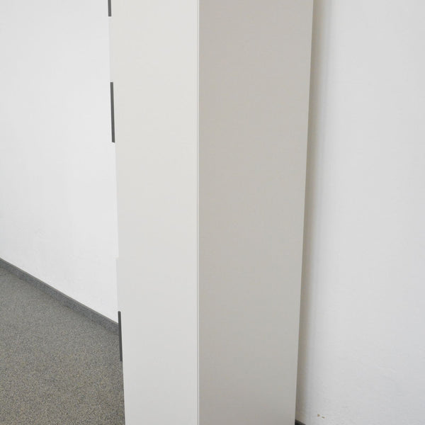 Haworth Be_Hold Design Locker mit 12 Fächern