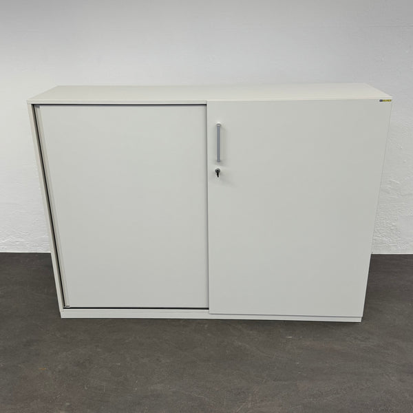 Steelcase Share It Schiebetürschrank