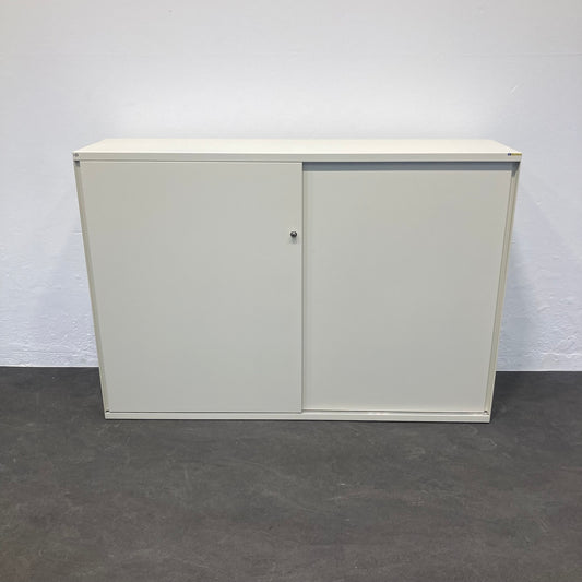 Lista Office LO One Schiebetür-Aktenschrank aus Metall in Perlweiss - 6034082