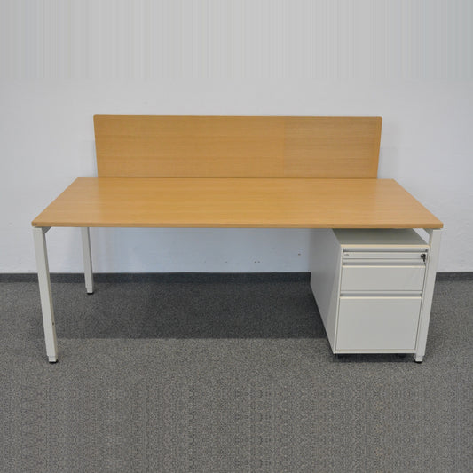 Lista Office Motion Kombination Schreibtisch + Trennwand + Korpus