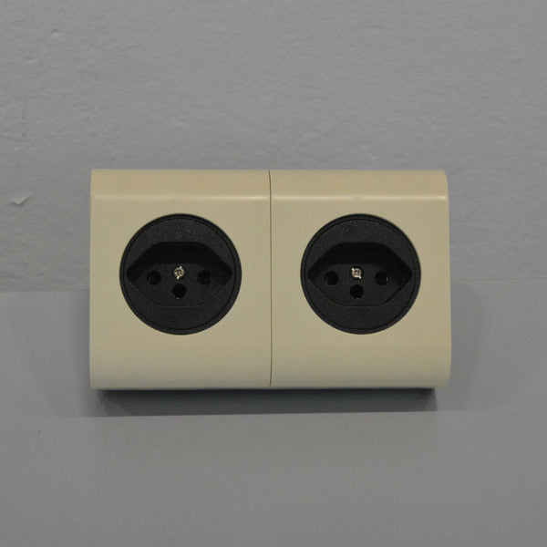 Steelcase One Mehrfachstecker