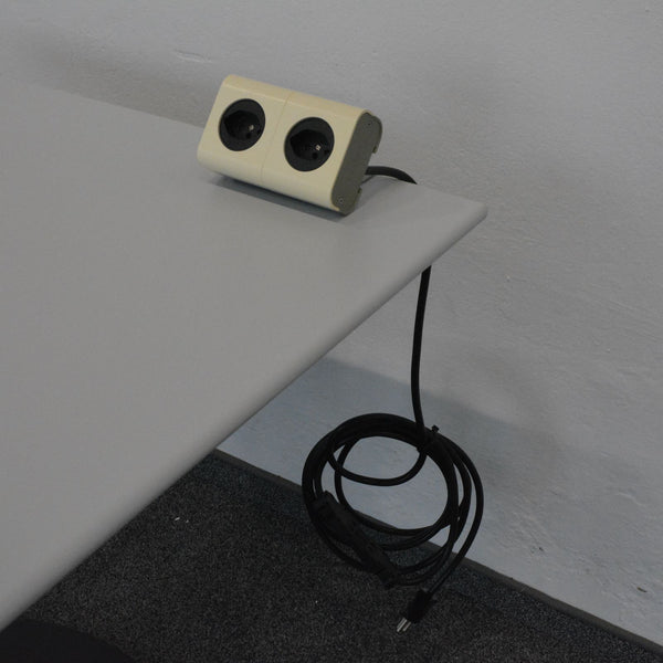 Steelcase One Mehrfachstecker