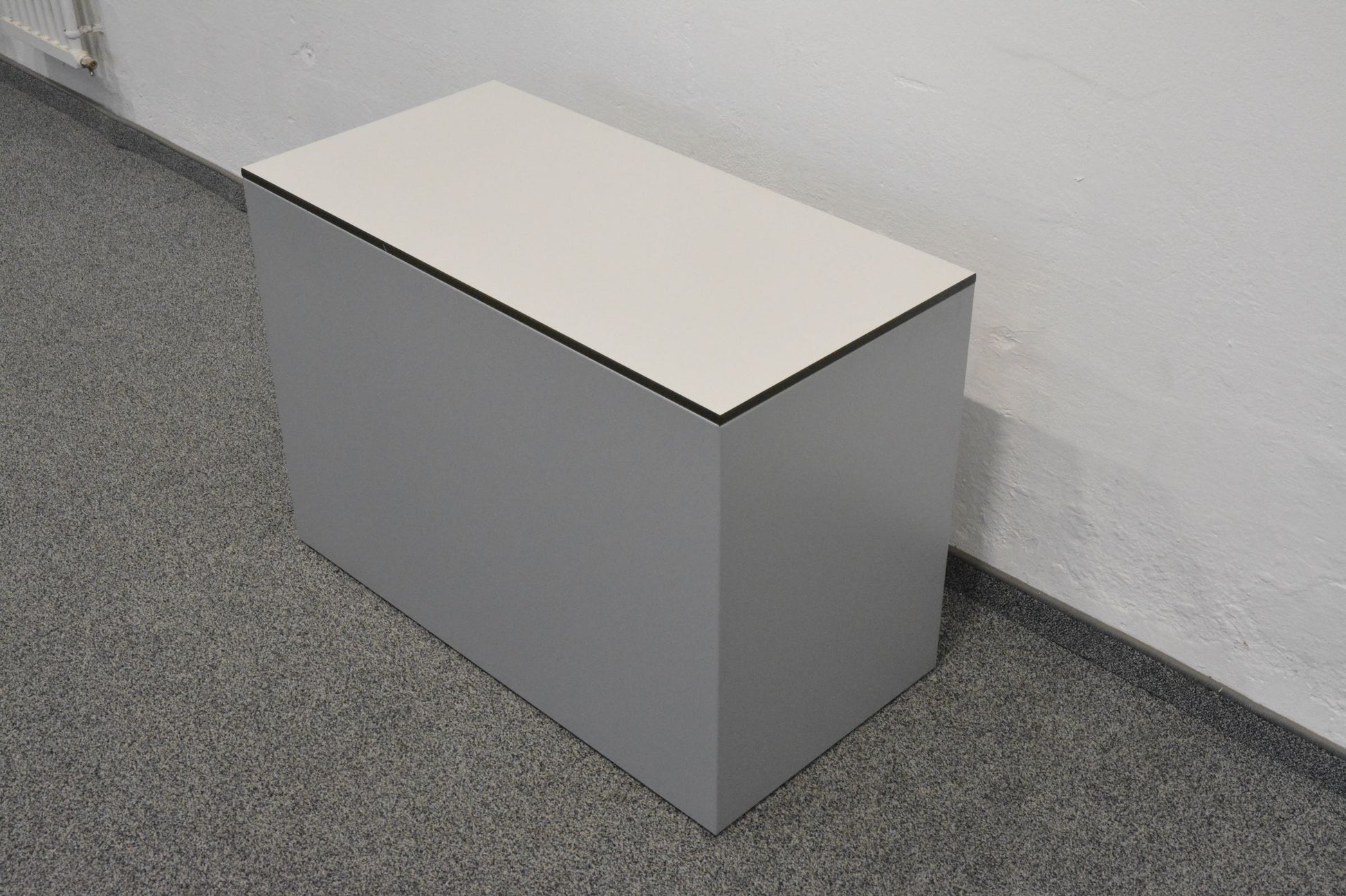 Lista Office Serie L Unterstell-Korpus Ansicht von hinten