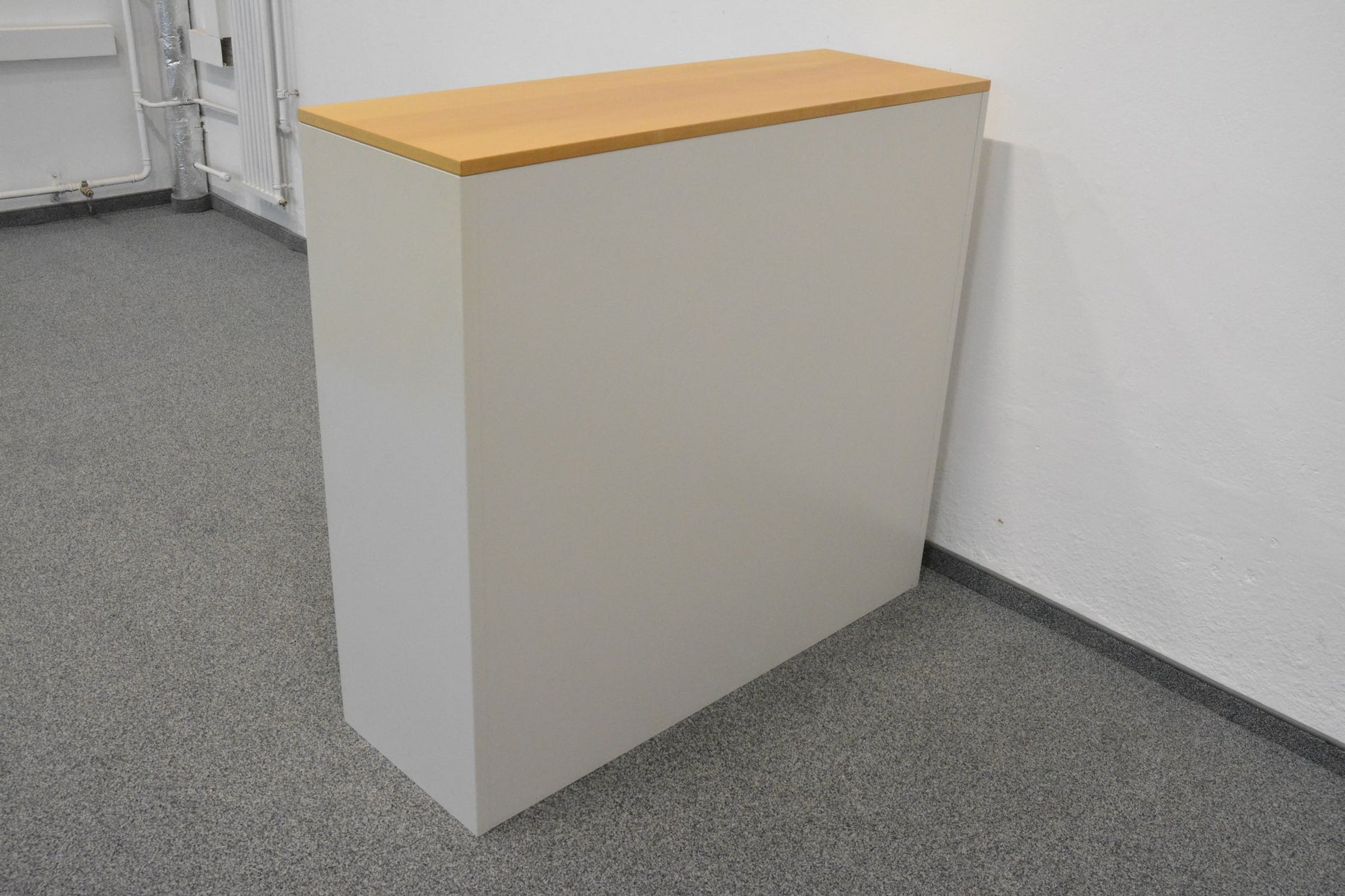 Bigla Classic Lateralschrank Ansicht von hinten