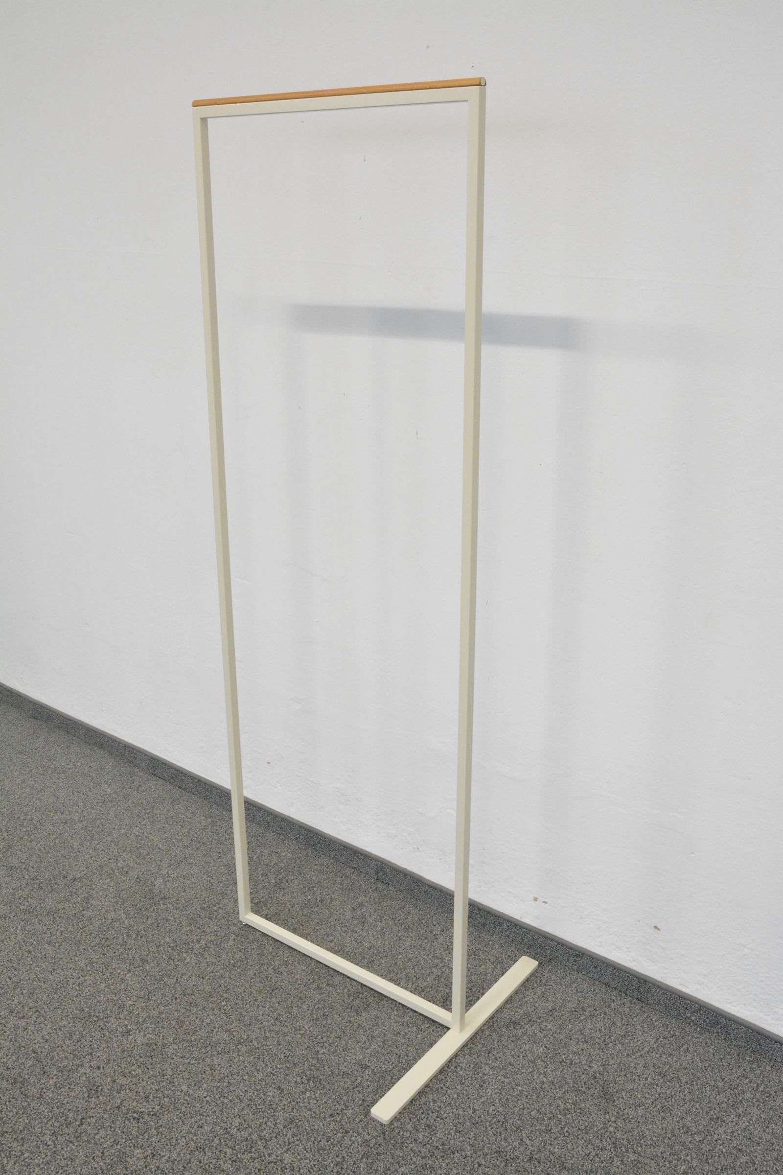 Top Design Exclusiv One Garderobenständer mit breitem Standfuss