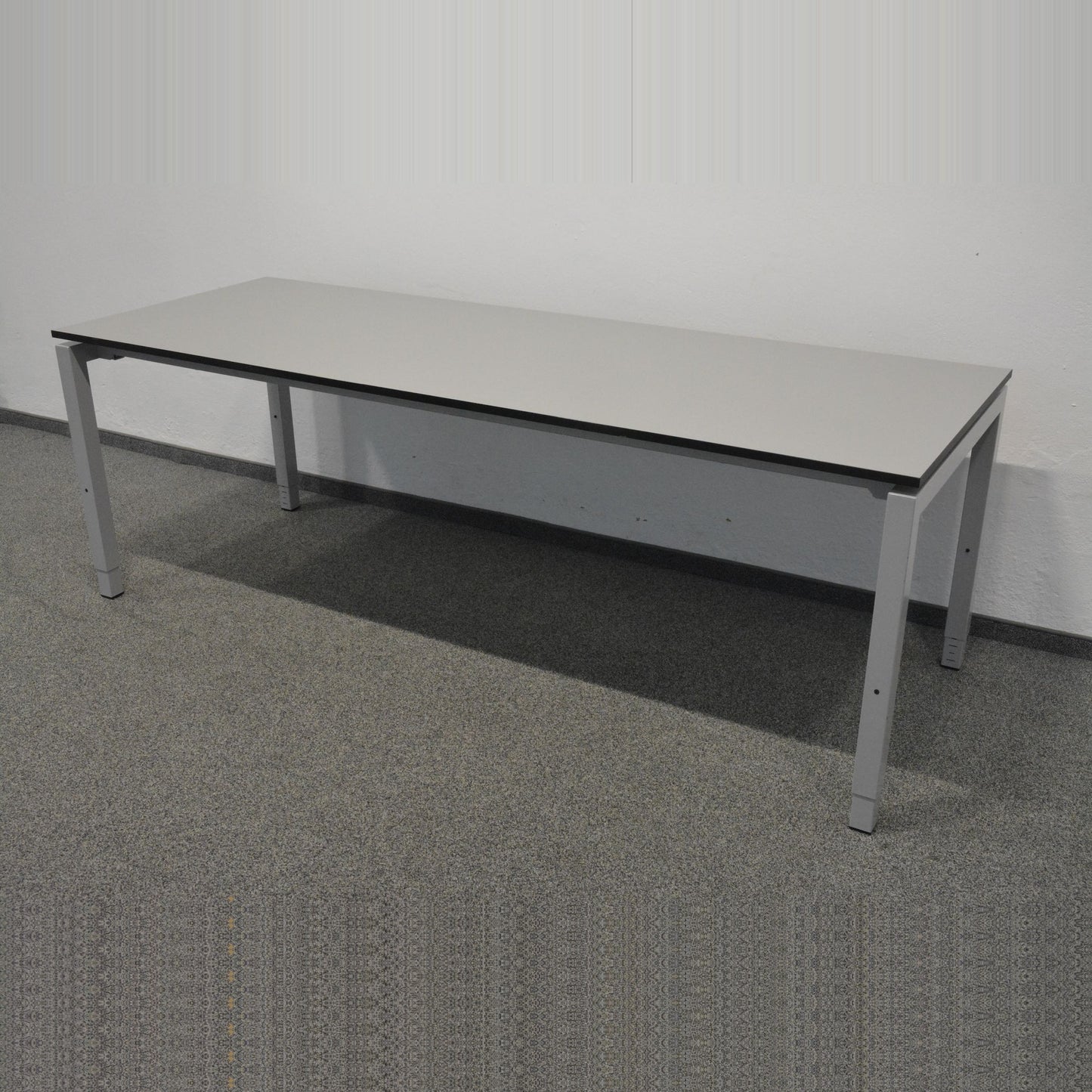 Ergodata Line Desk Schreibtisch