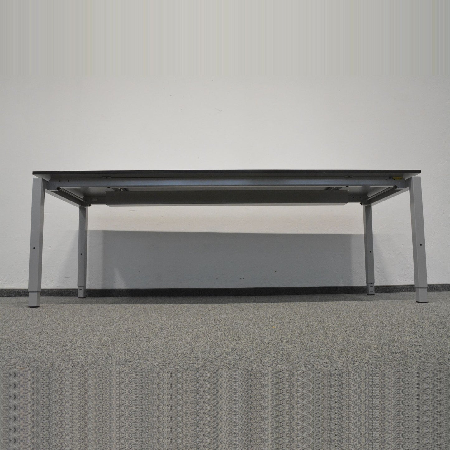 Ergodata Line Desk Schreibtisch