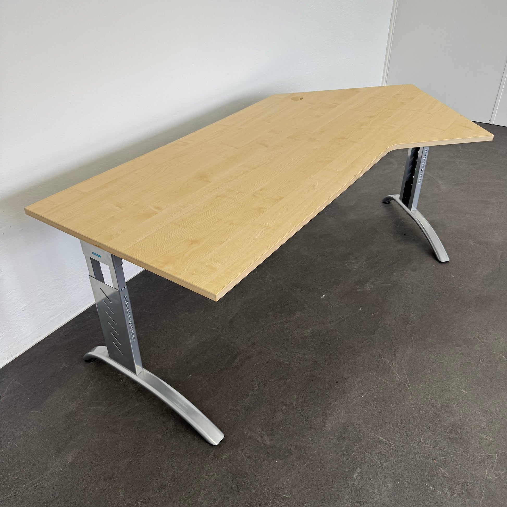 Hammerbacher MyTable F Schreibtisch Tiefe Tischplatte 800mm