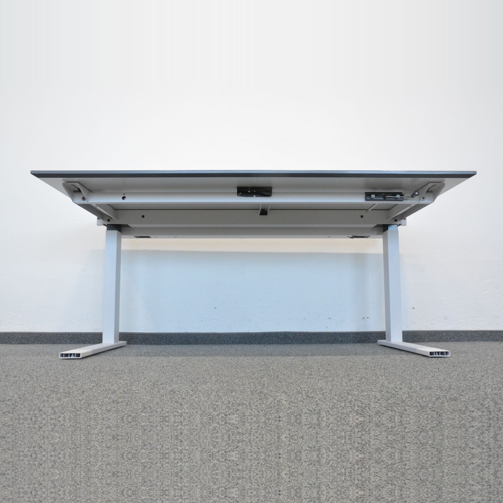 Lista Office LO Extend Schreibtisch Ansicht von unten
