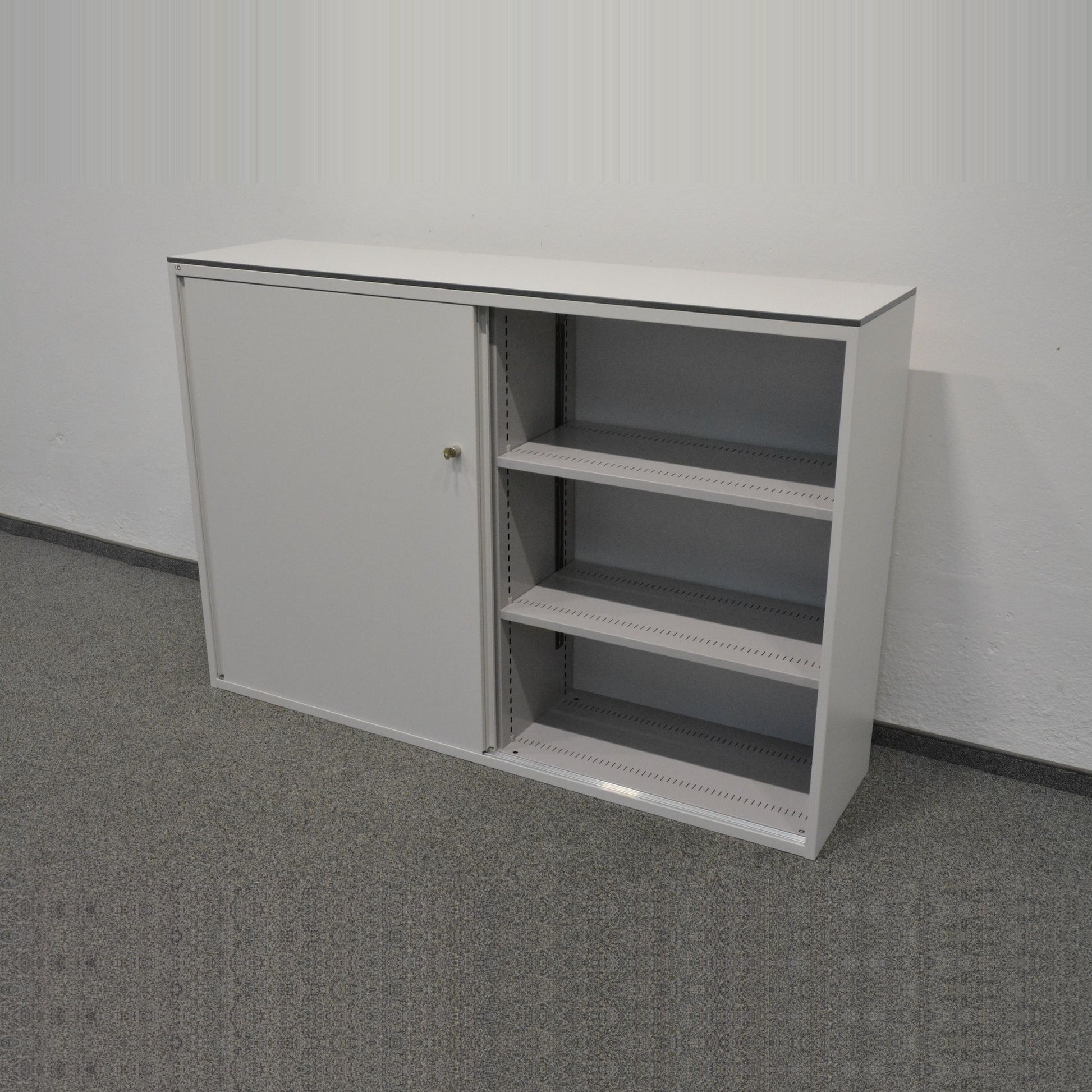 Lista Storage Schiebetür-Aktenschrank 1600mm breit