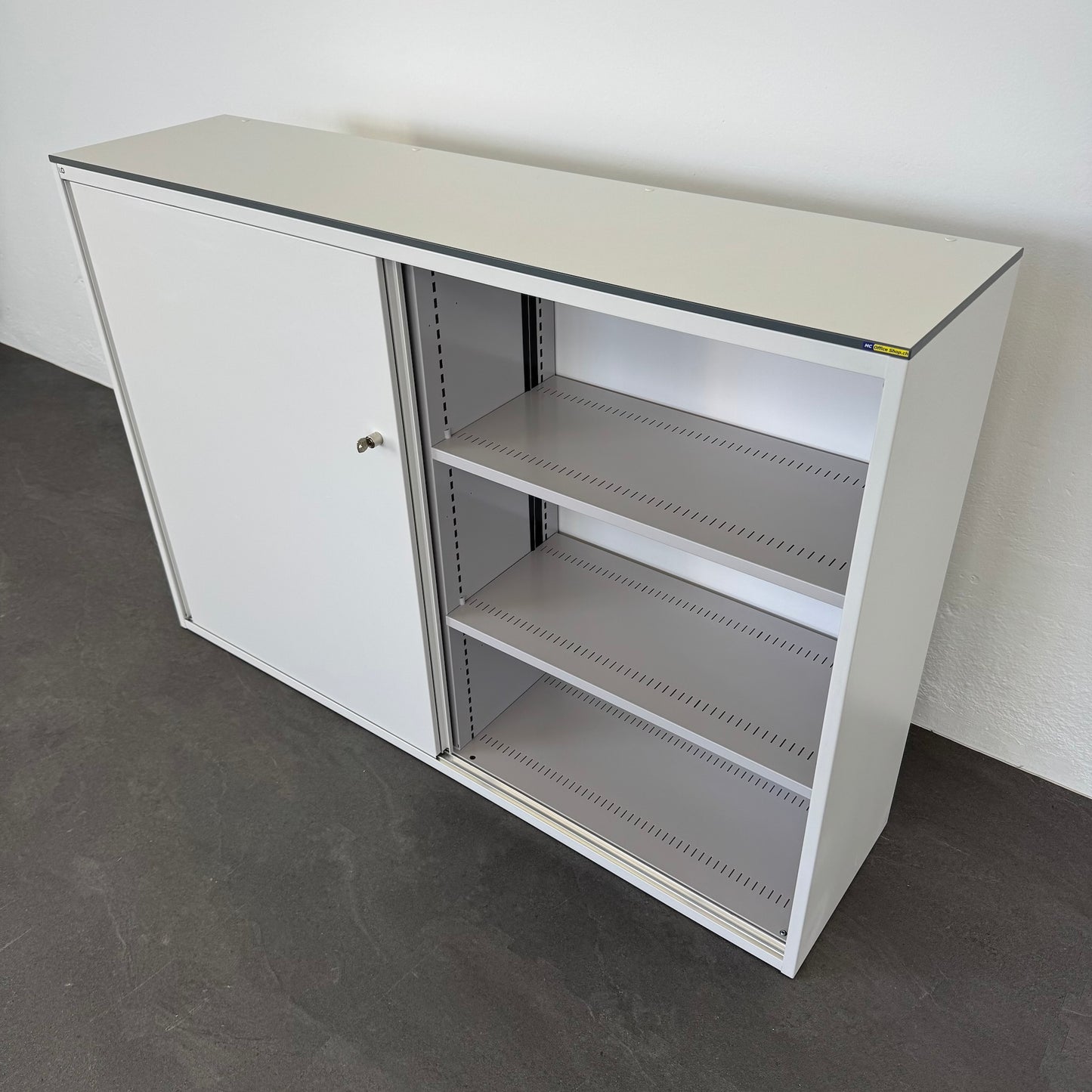 Lista Storage Schiebetür-Aktenschrank offen rechts