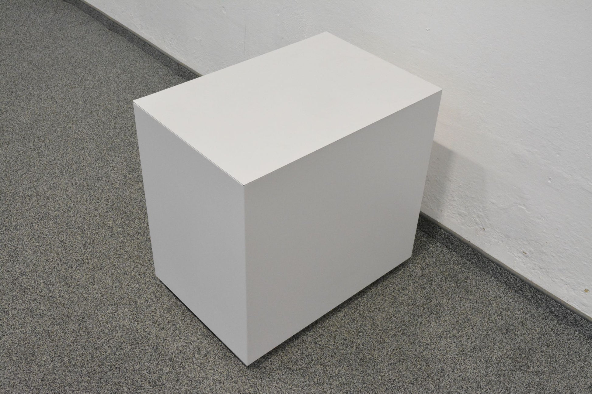 Lista Office Serie L Roll-Korpus Ansicht von hinten