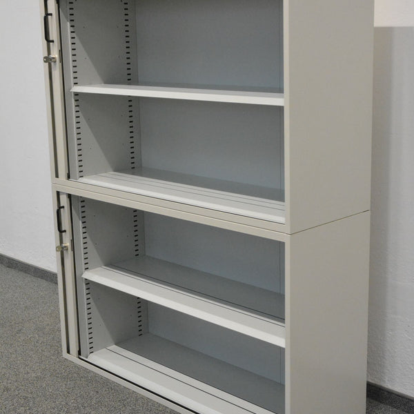 Sara King Lateralschrank 4-OH Cremeweiss mit Schlüssel