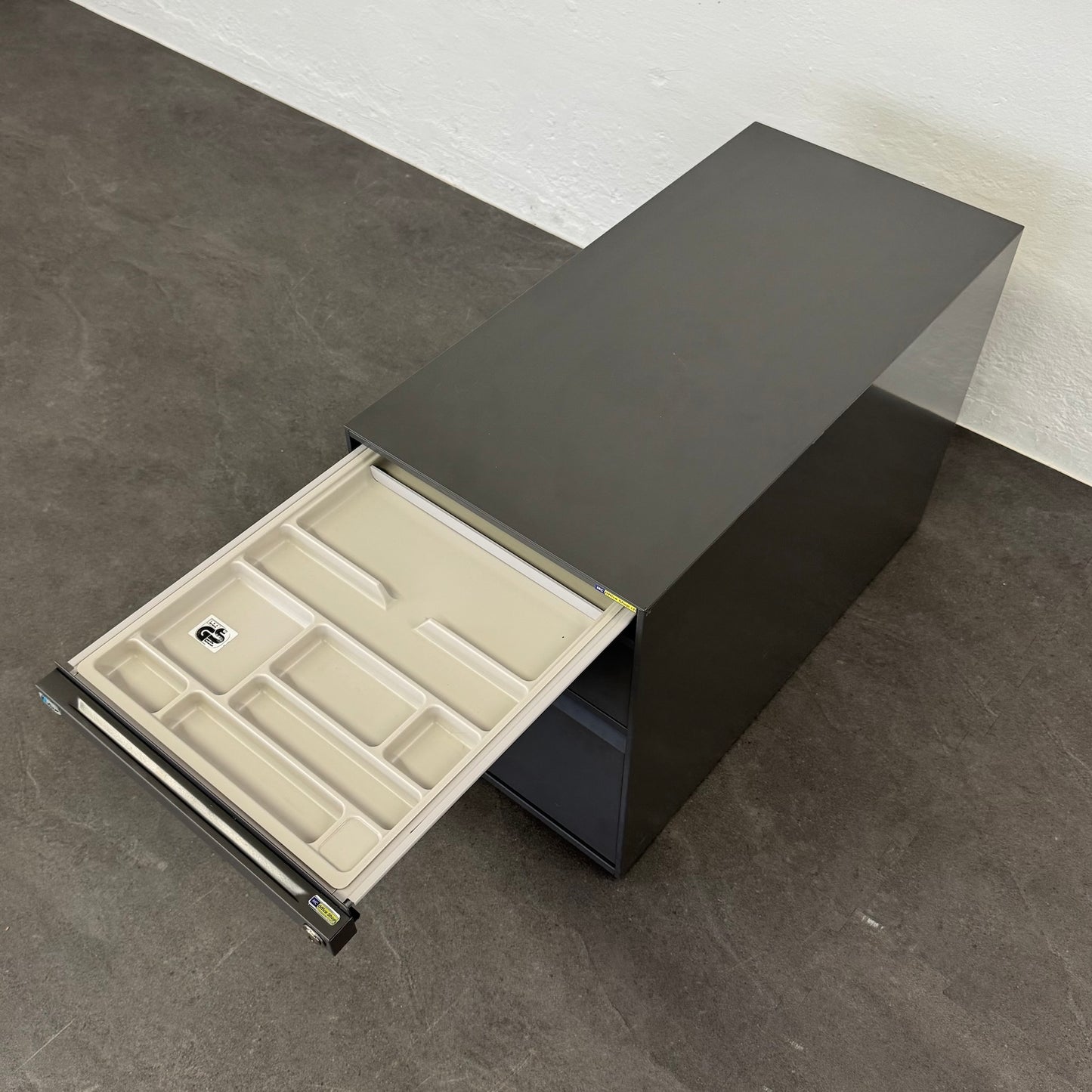 Lista Office LO Serie L Unterstell-Korpus mit Materialschale offen - 6034945