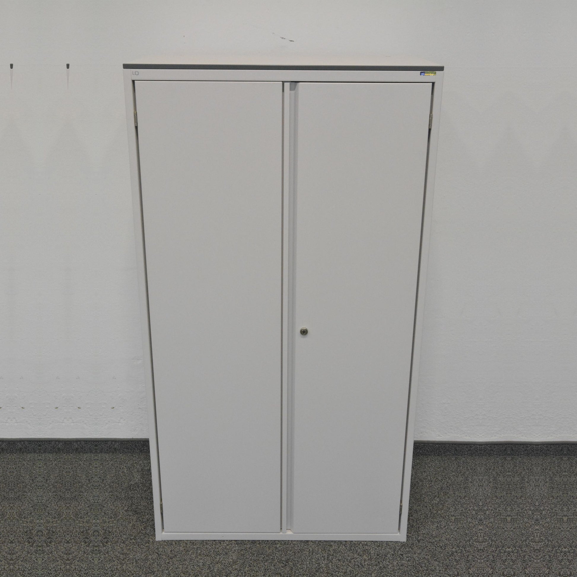 Lista Office Storage Flügeltür-Aktenschrank Metall Weiss