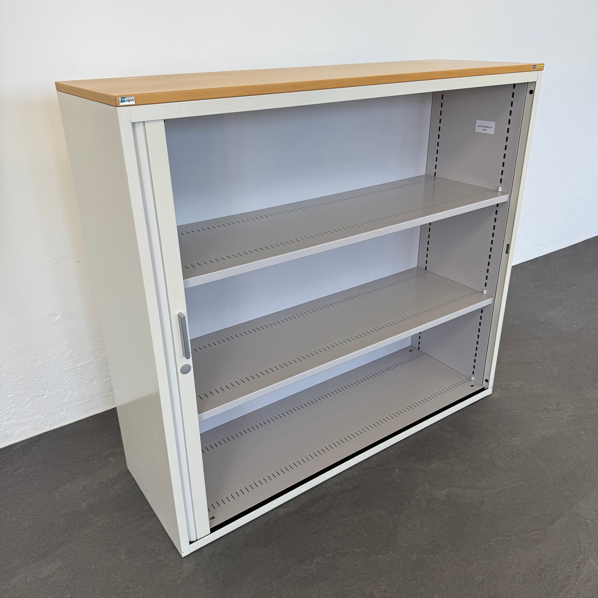 Lista Office Lateralschrank mit 2 Fachböden