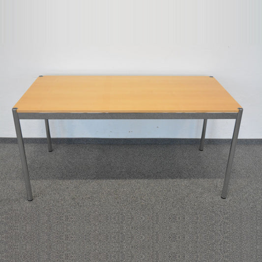 USM Haller Classic Schreibtisch 1500 x 750 mm
