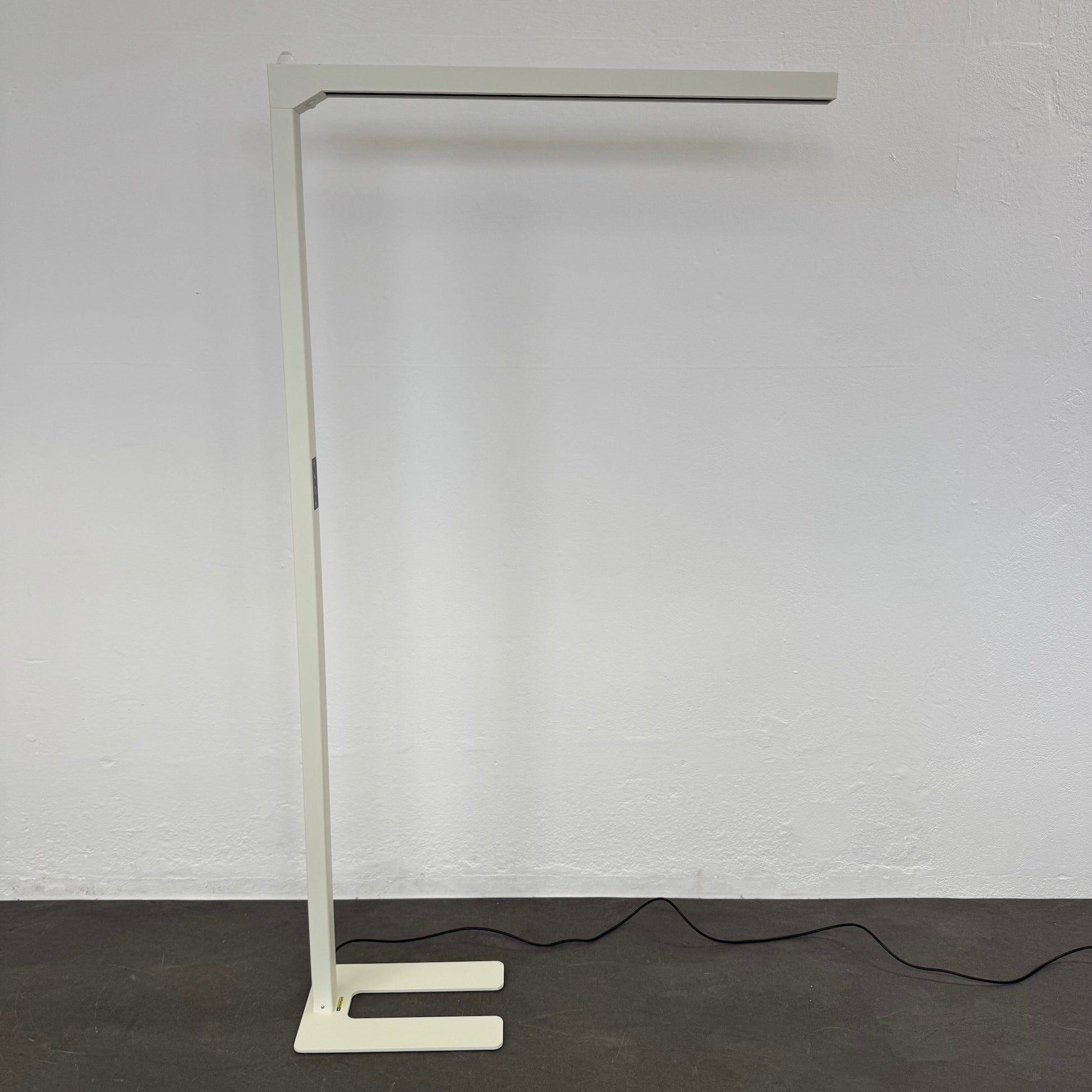 MyLight Slim LED Stehleuchte seitliche Ansicht - 6035365