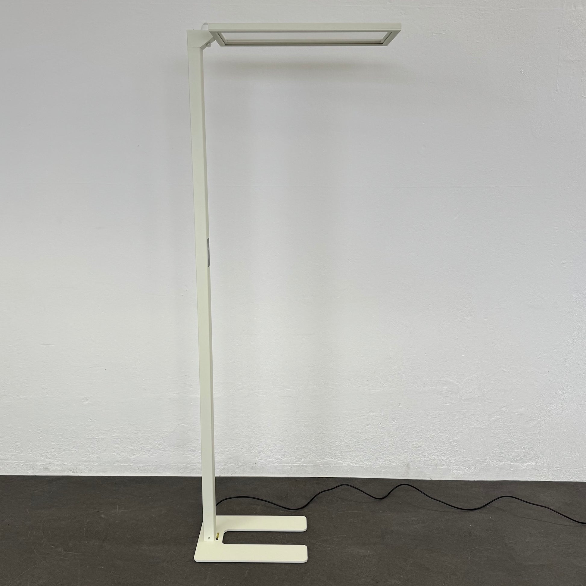 MyLight Classic LED Stehleuchte Weiss mit Tageslichtsensor - 6035366