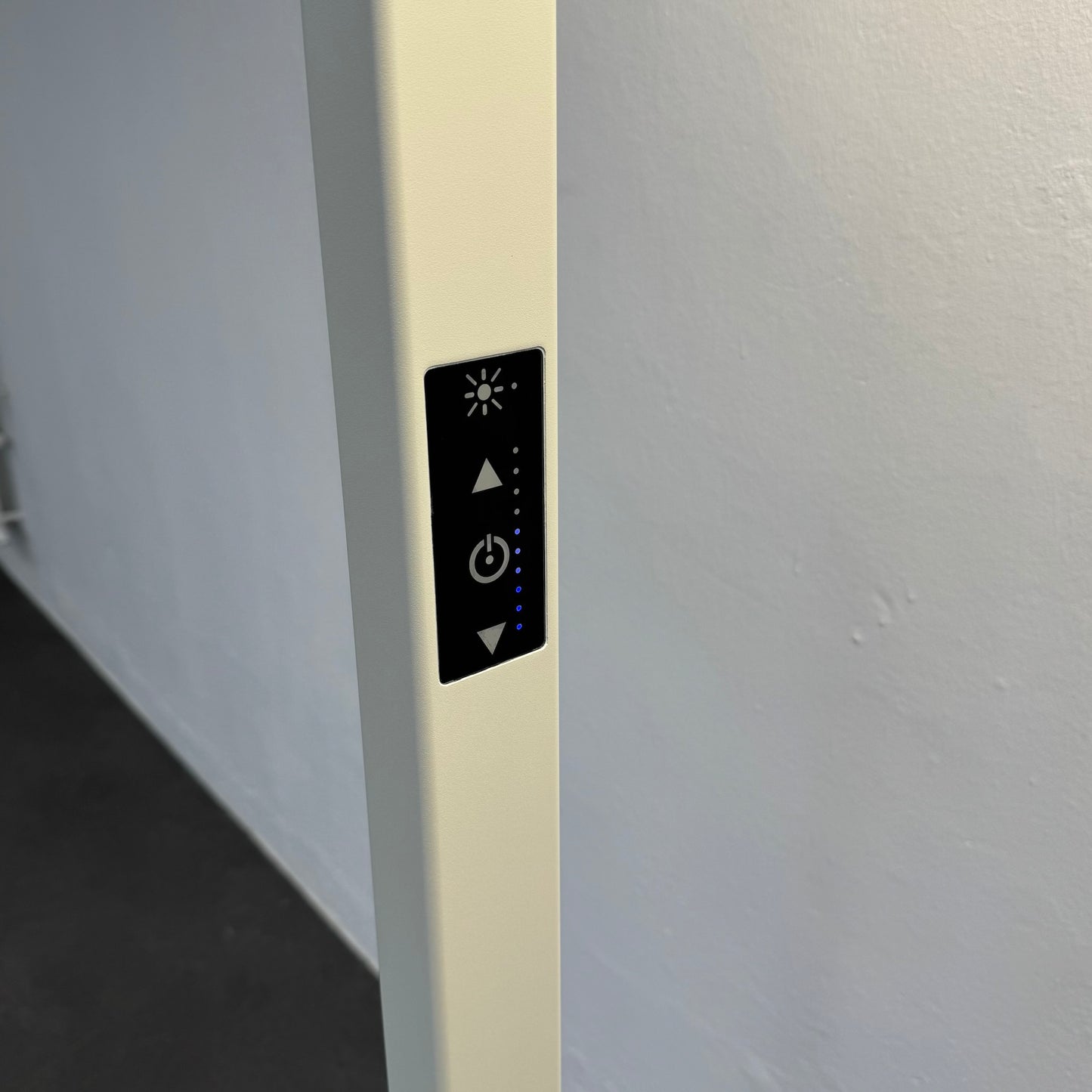 MyLight Classic LED Stehleuchte Weiss mit Touchpanel zum dimmen - 6035366